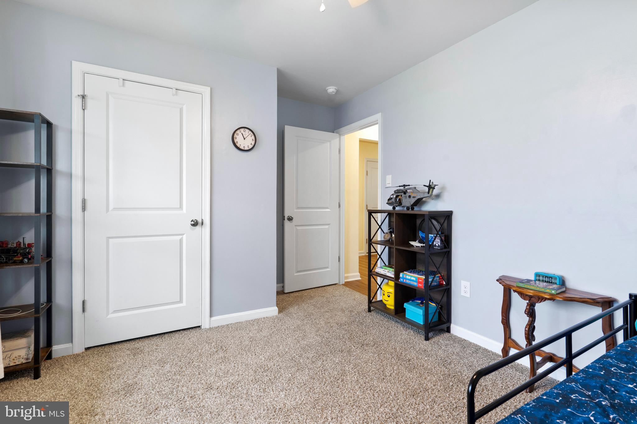 RED HILL - Residential