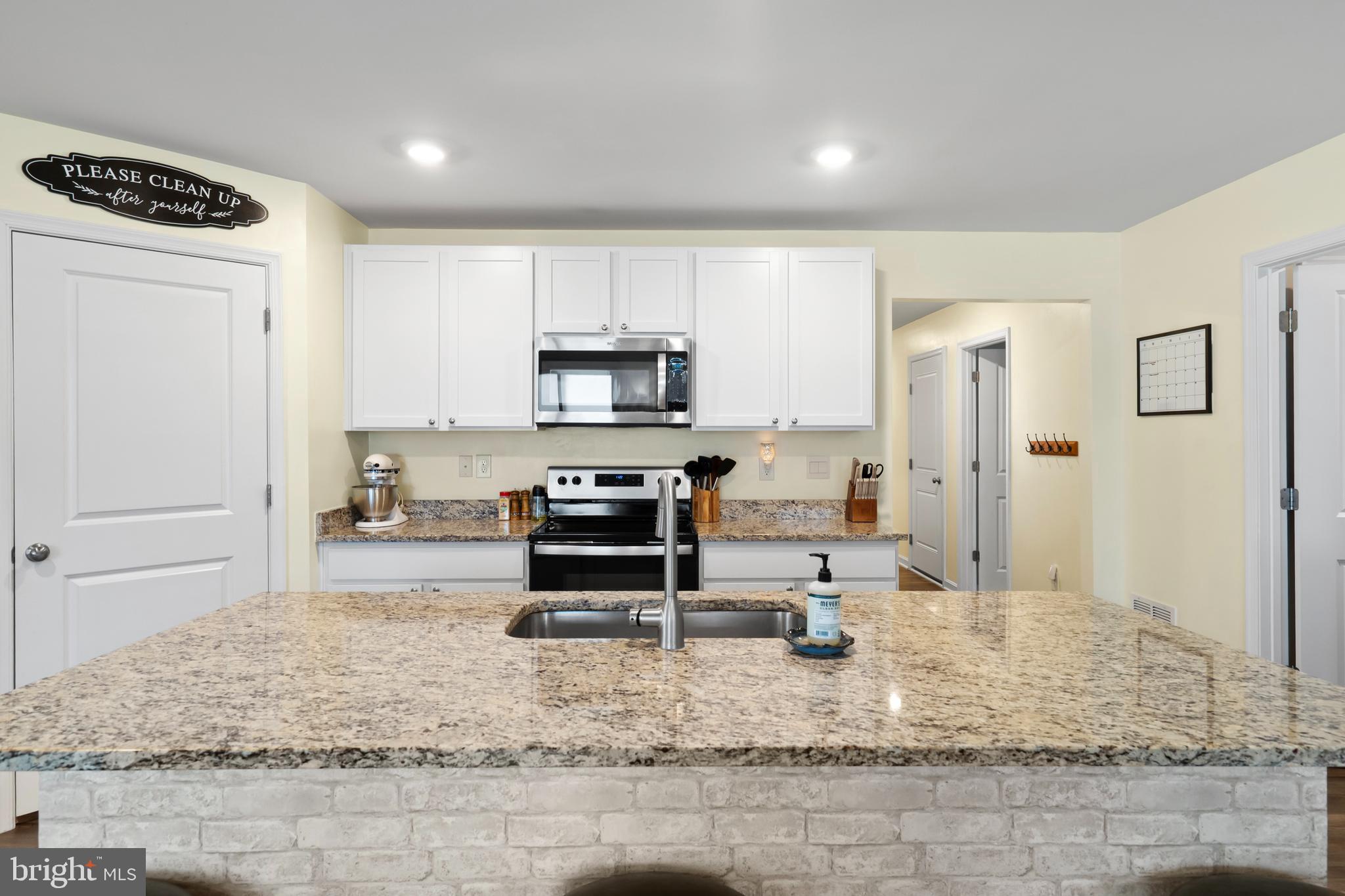 RED HILL - Residential