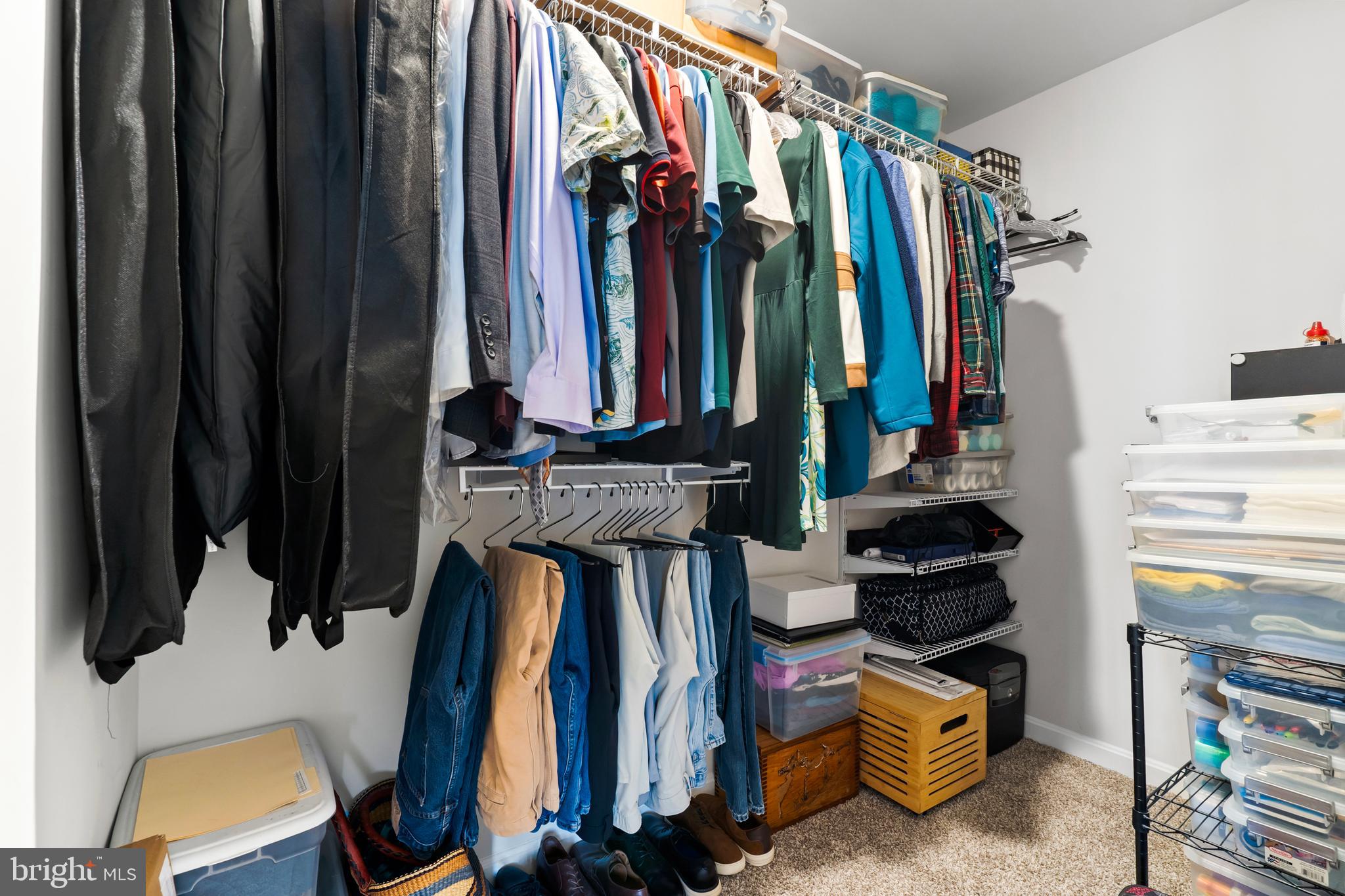 RED HILL - Residential