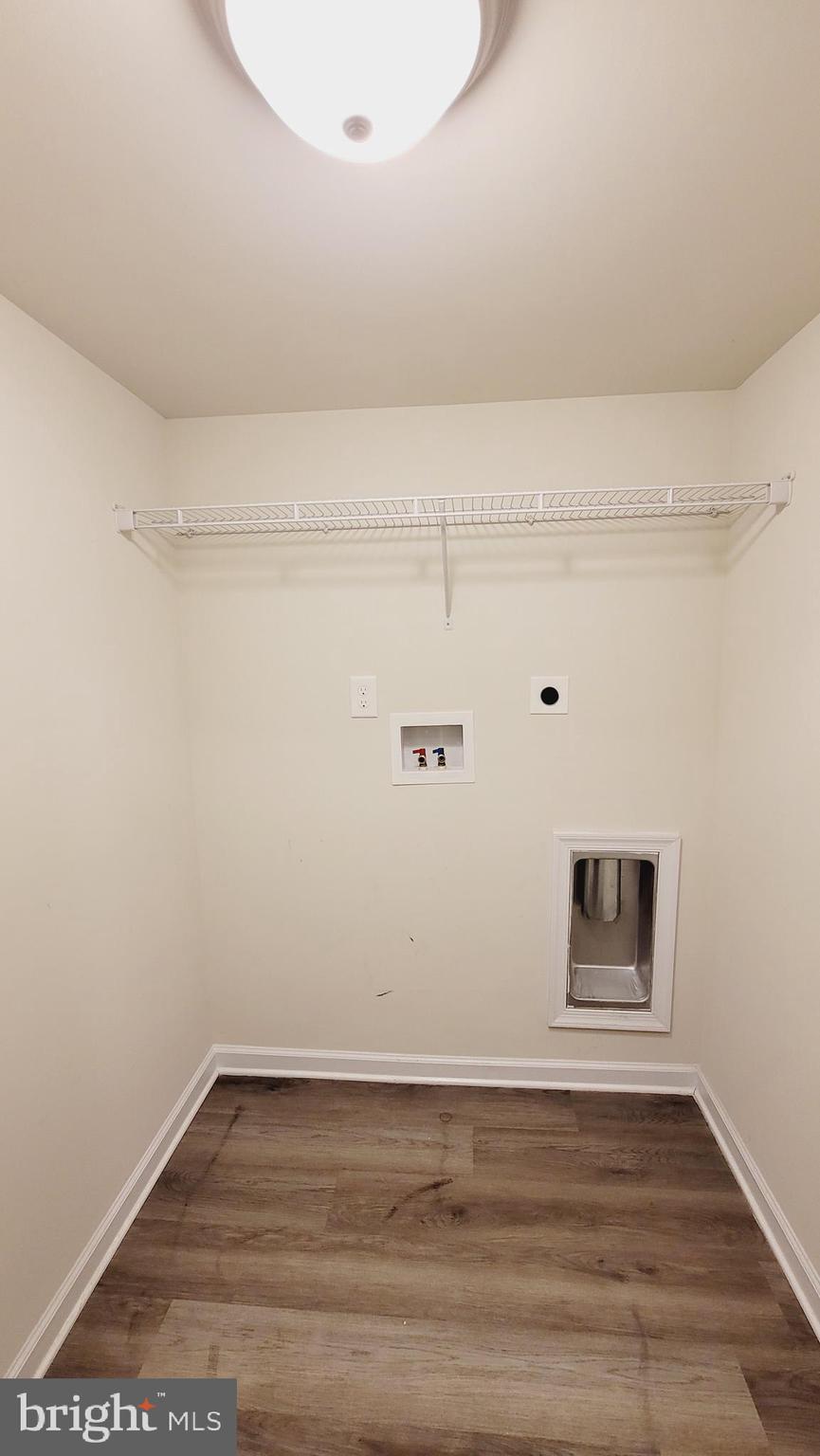 RIVER VIEW PARK - Residential