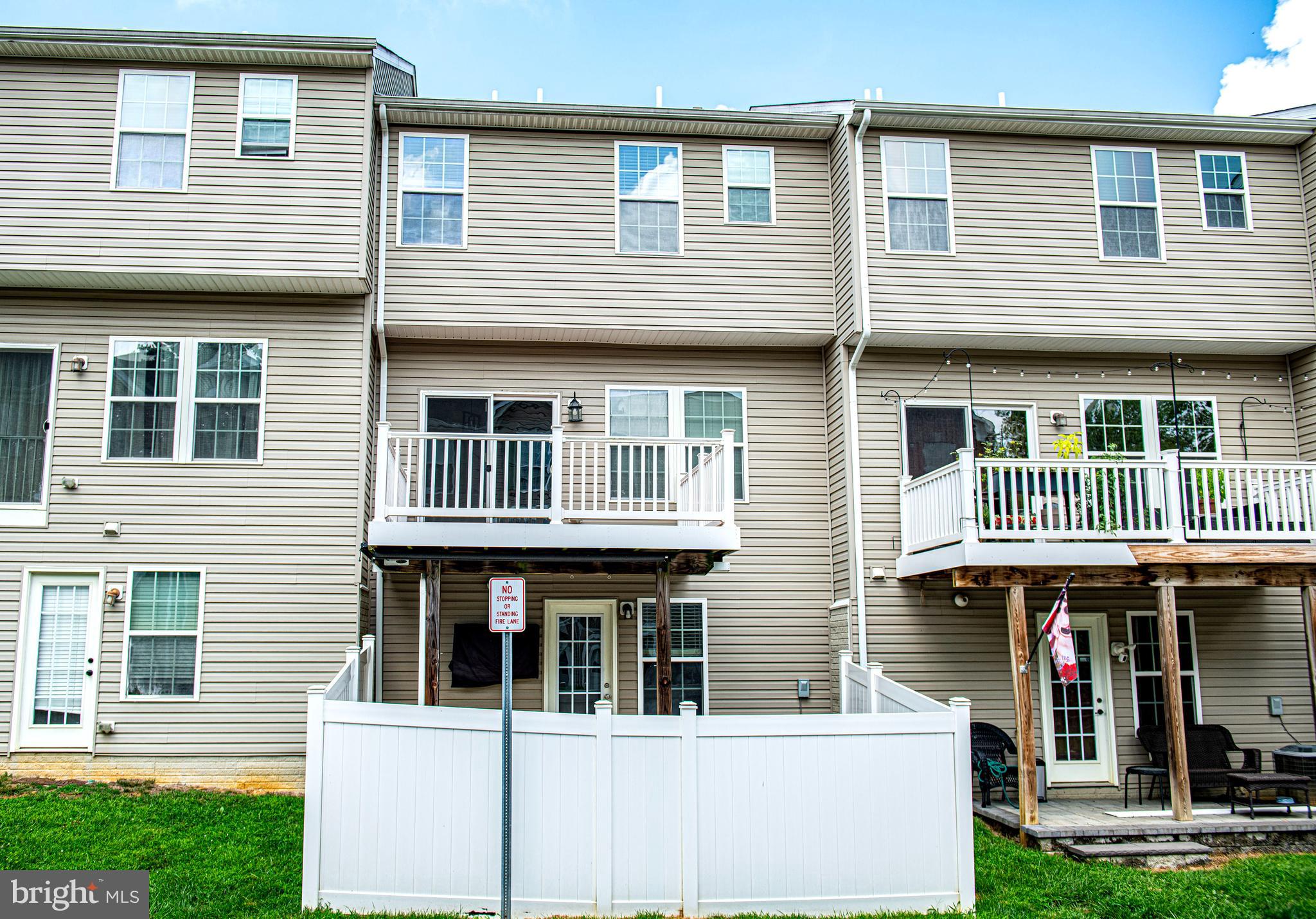 403 TRAIN COURT 4