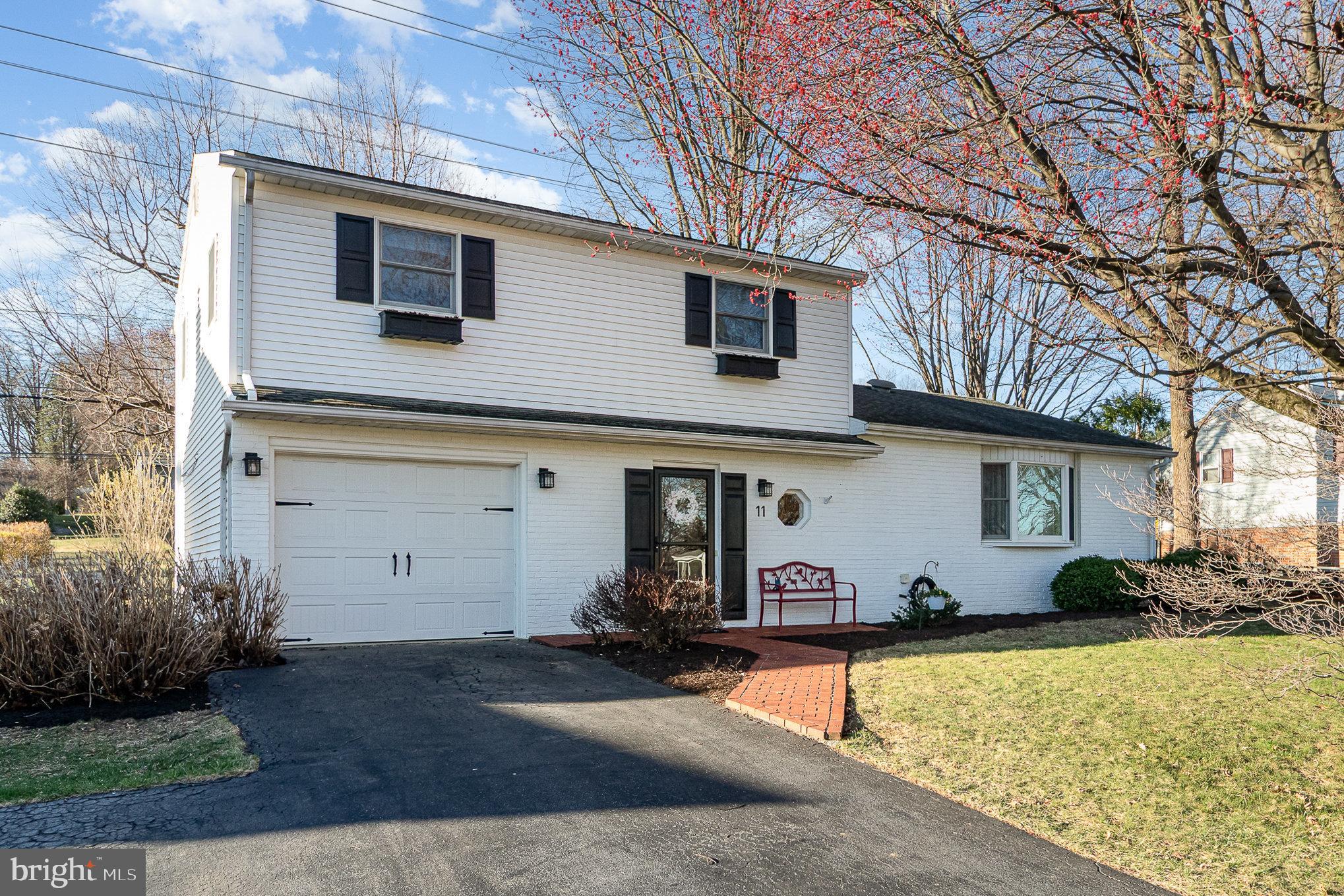 MT ALLEN HEIGHTS - Residential