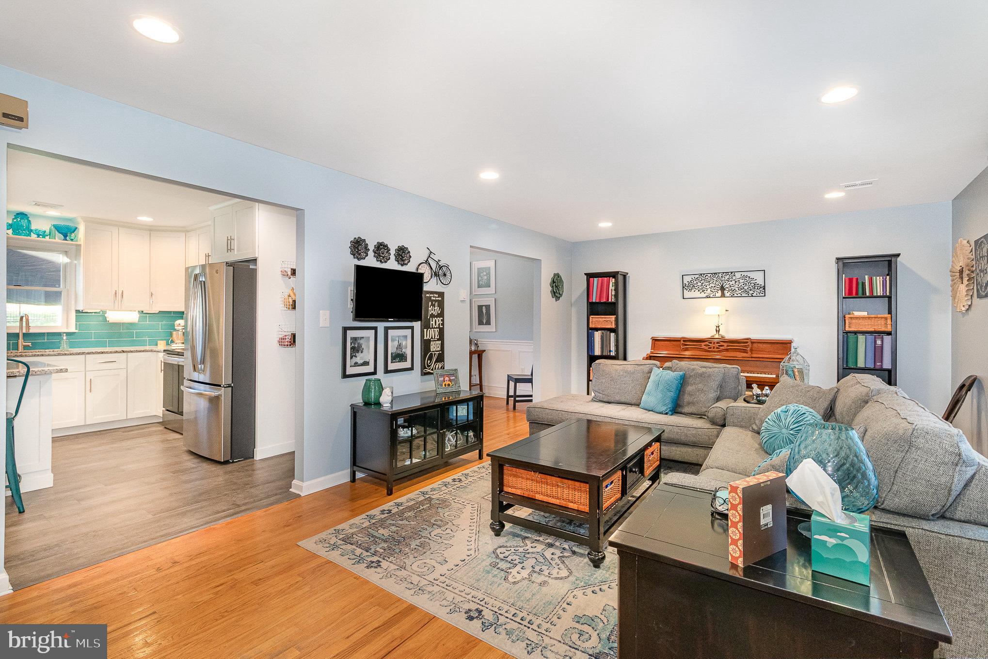 MT ALLEN HEIGHTS - Residential