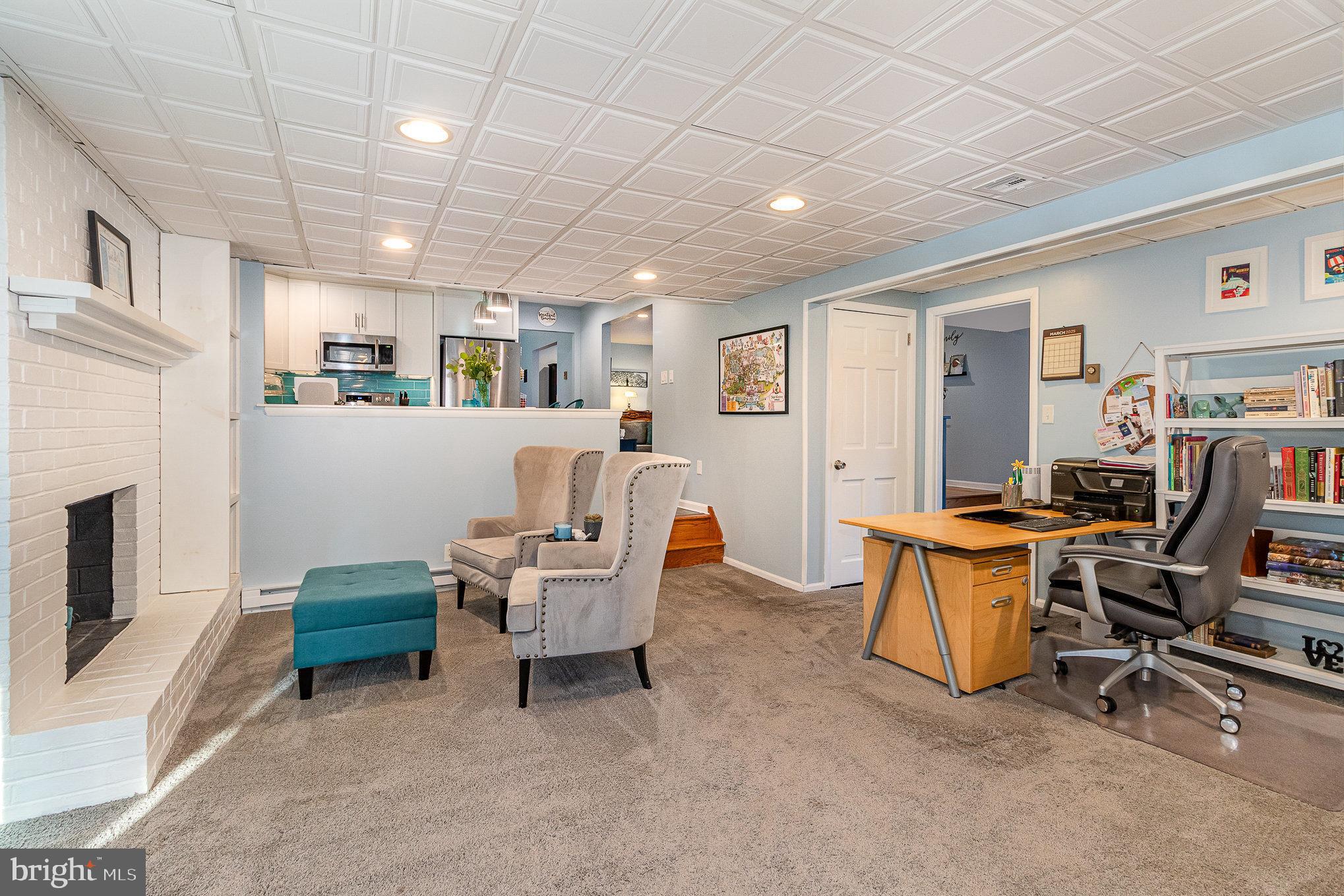 MT ALLEN HEIGHTS - Residential