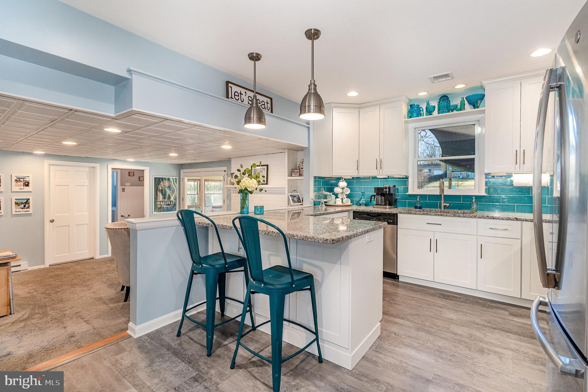 MT ALLEN HEIGHTS - Residential