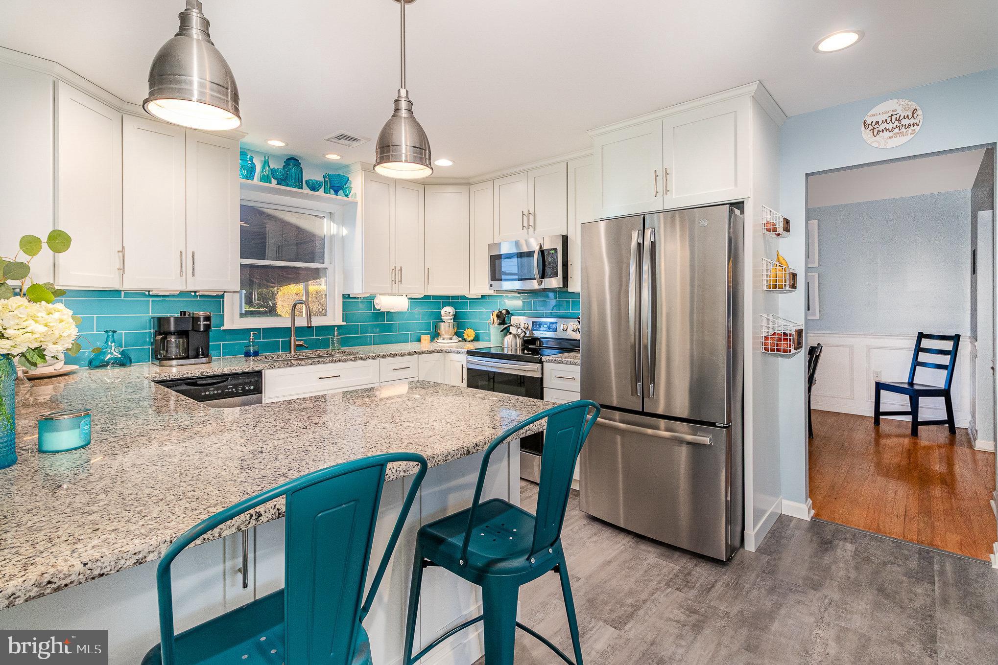 MT ALLEN HEIGHTS - Residential