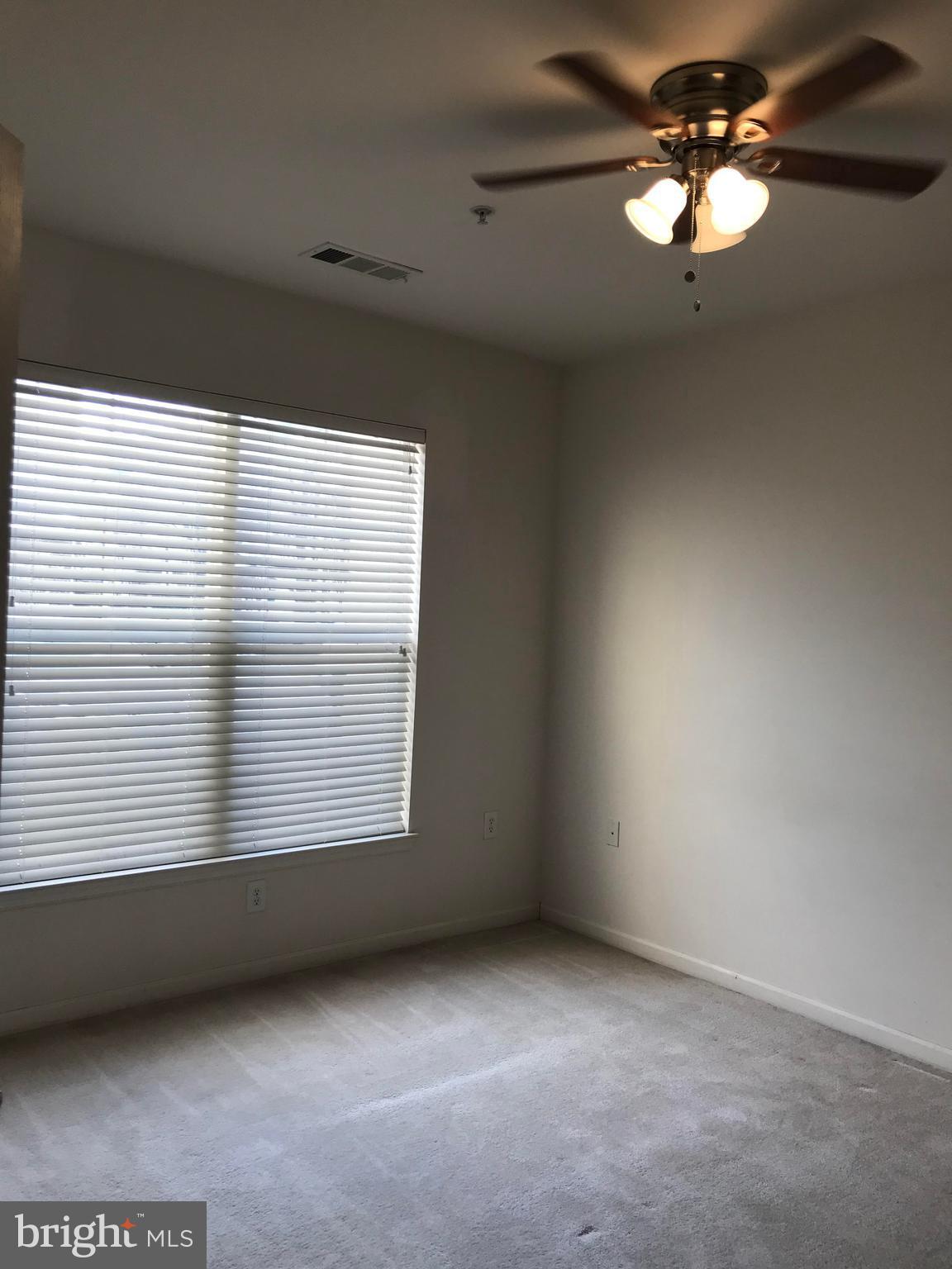 FORTNIGHTLY SQUARE - Residential Lease