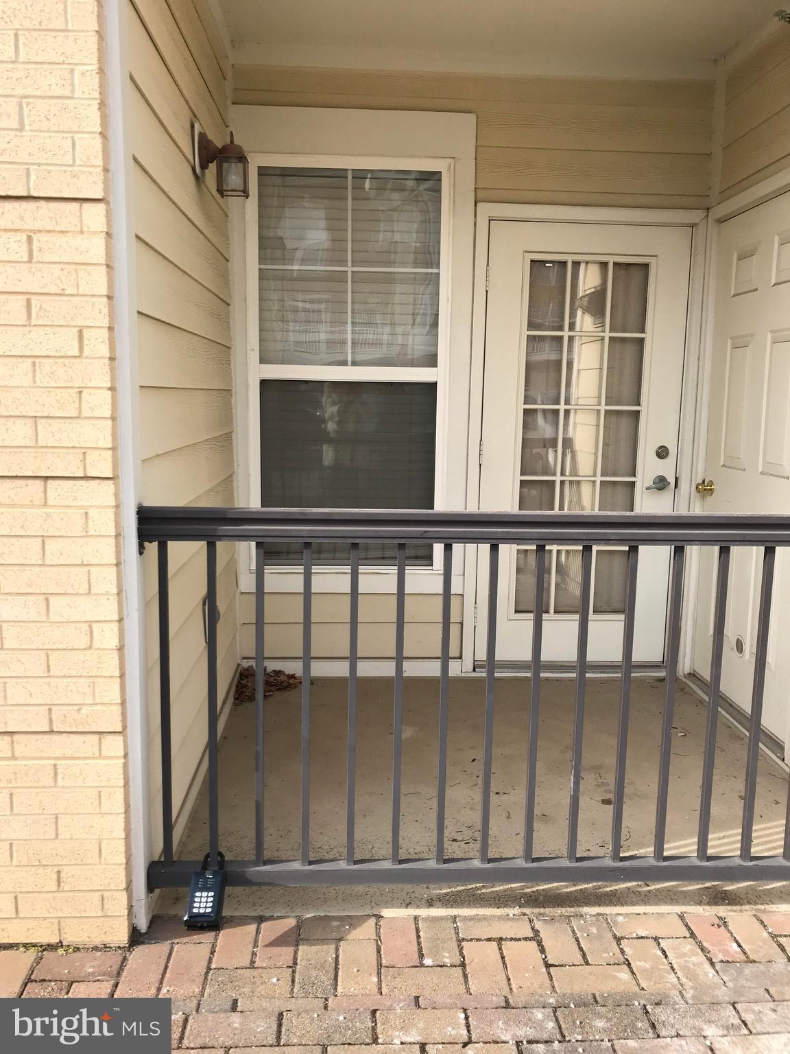 FORTNIGHTLY SQUARE - Residential Lease