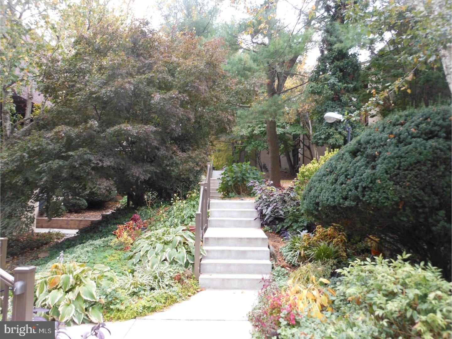 GREEN TREE RUN - Residential Lease