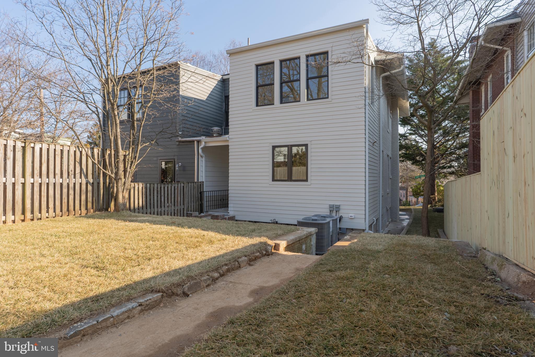 5230 CHEVY CHASE PARKWAY NW