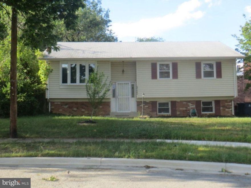 Lovely split foyer with 4 bedrooms, 2 full baths.In as-is condition, recently remodeled kitchen featuring granite coutertops, ceramic tile flooring. Needs some updates to really shine. Offers due Friday, February 2, 2018.Show anytime M-F 12pm-7pm. Sa/Sun 11am-5pm