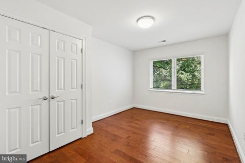 Tiny photo for 201 Longview Drive, ALEXANDRIA, VA 22314 (MLS # VAAX2060370)