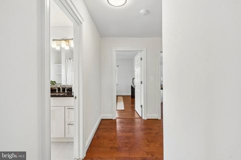 Tiny photo for 201 Longview Drive, ALEXANDRIA, VA 22314 (MLS # VAAX2060370)
