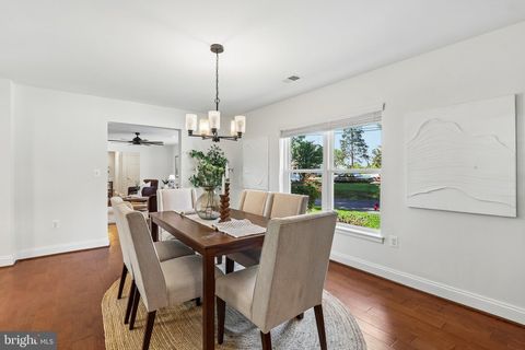 Tiny photo for 201 Longview Drive, ALEXANDRIA, VA 22314 (MLS # VAAX2060370)