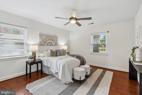 Tiny photo for 201 Longview Drive, ALEXANDRIA, VA 22314 (MLS # VAAX2060370)