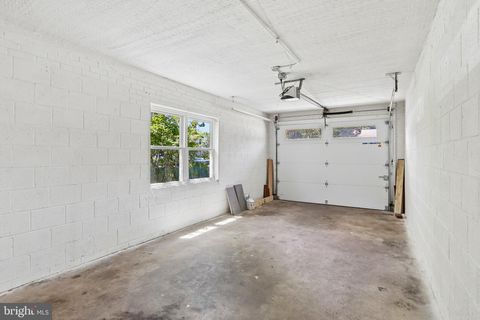 Tiny photo for 201 Longview Drive, ALEXANDRIA, VA 22314 (MLS # VAAX2060370)