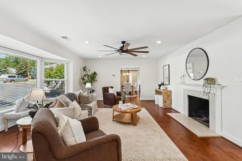 Tiny photo for 201 Longview Drive, ALEXANDRIA, VA 22314 (MLS # VAAX2060370)