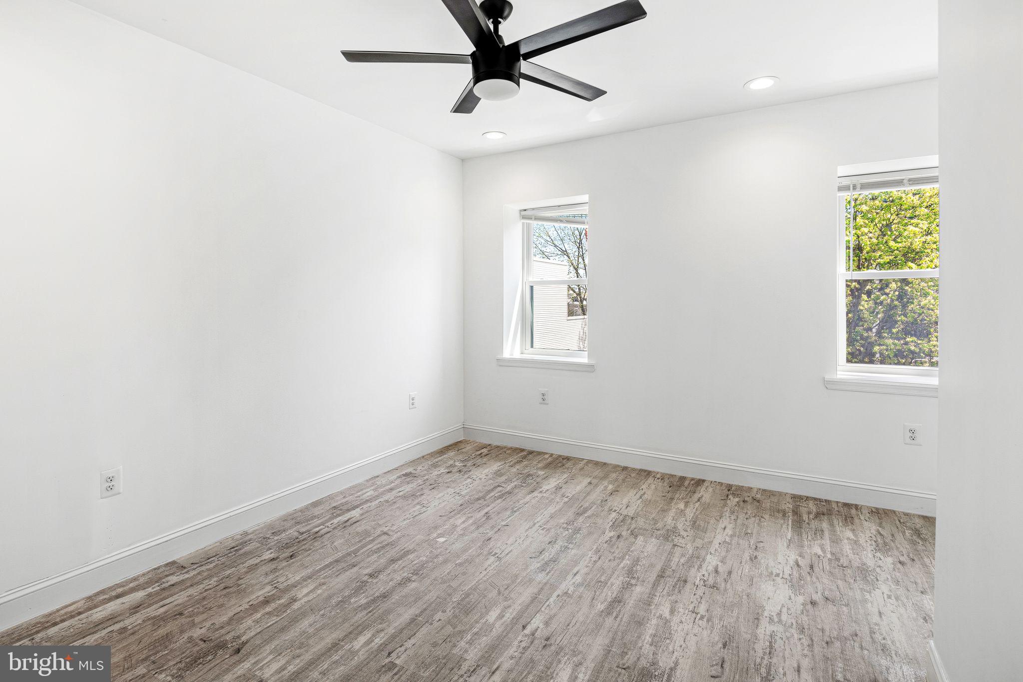 NORRIS SQUARE - Residential Income