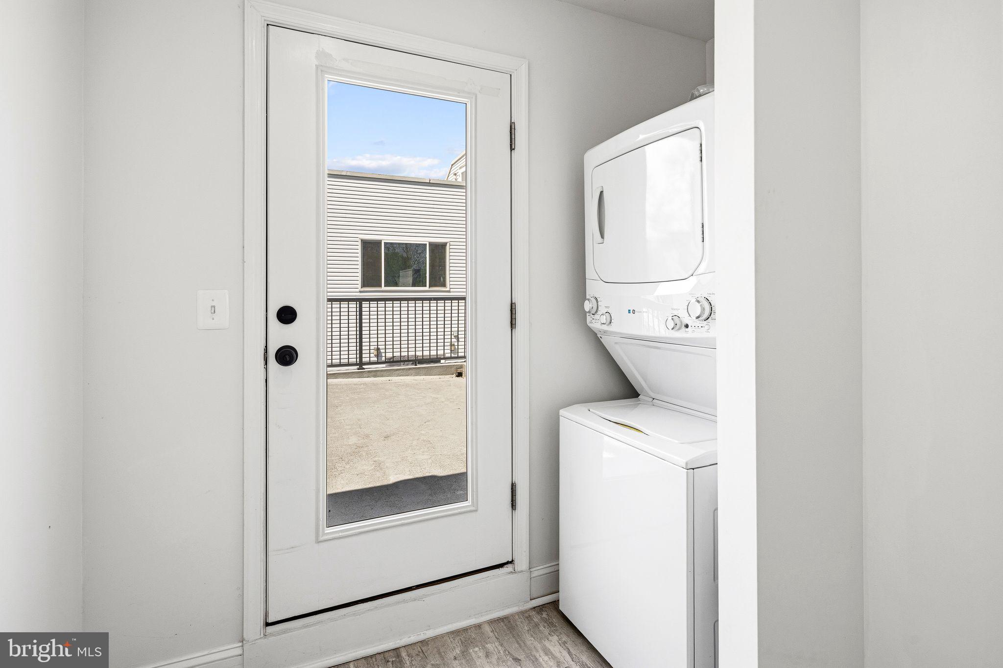 NORRIS SQUARE - Residential Income