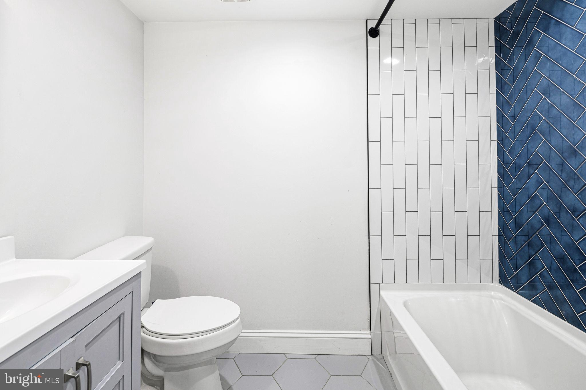 NORRIS SQUARE - Residential Income