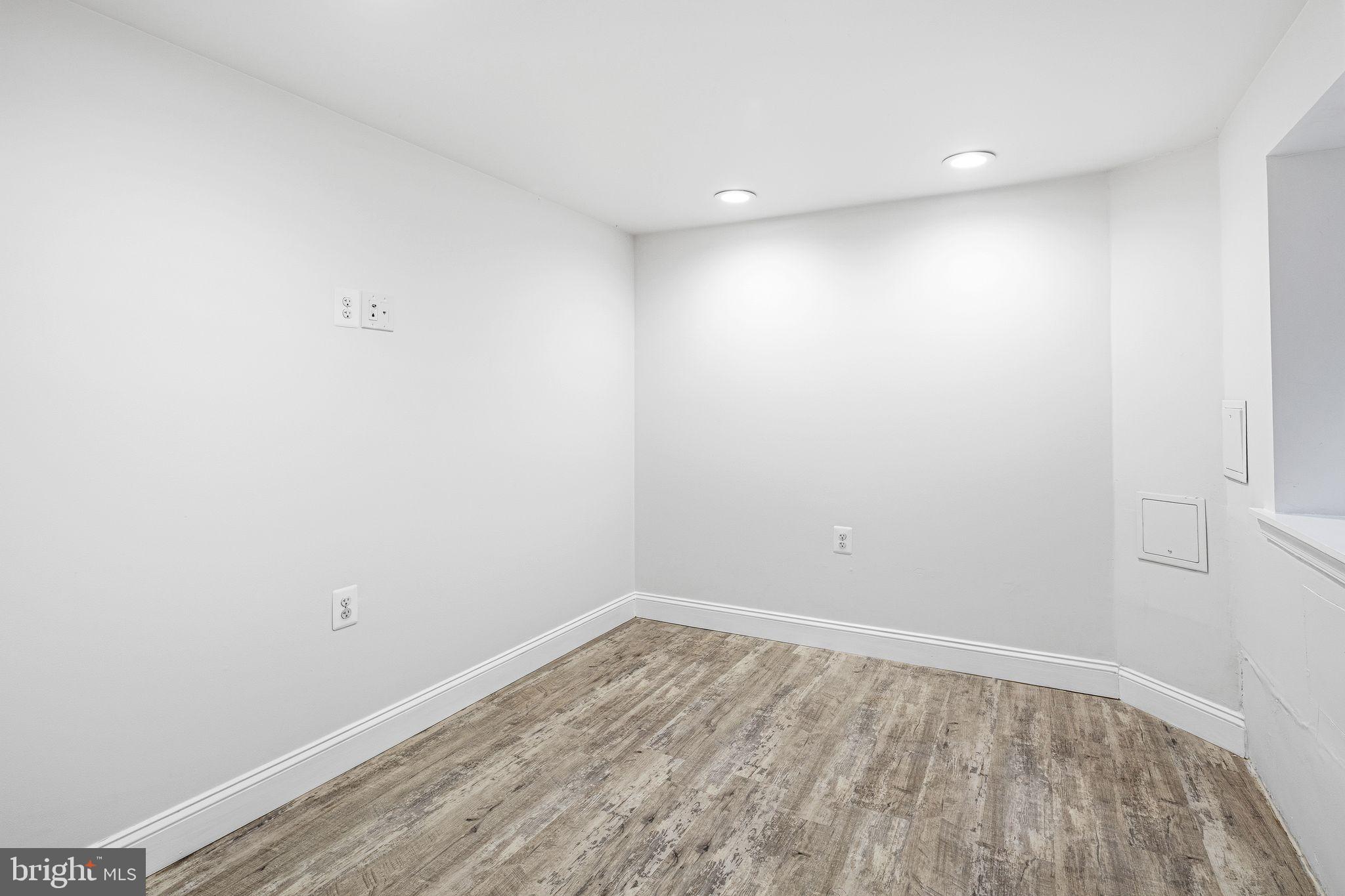 NORRIS SQUARE - Residential Income