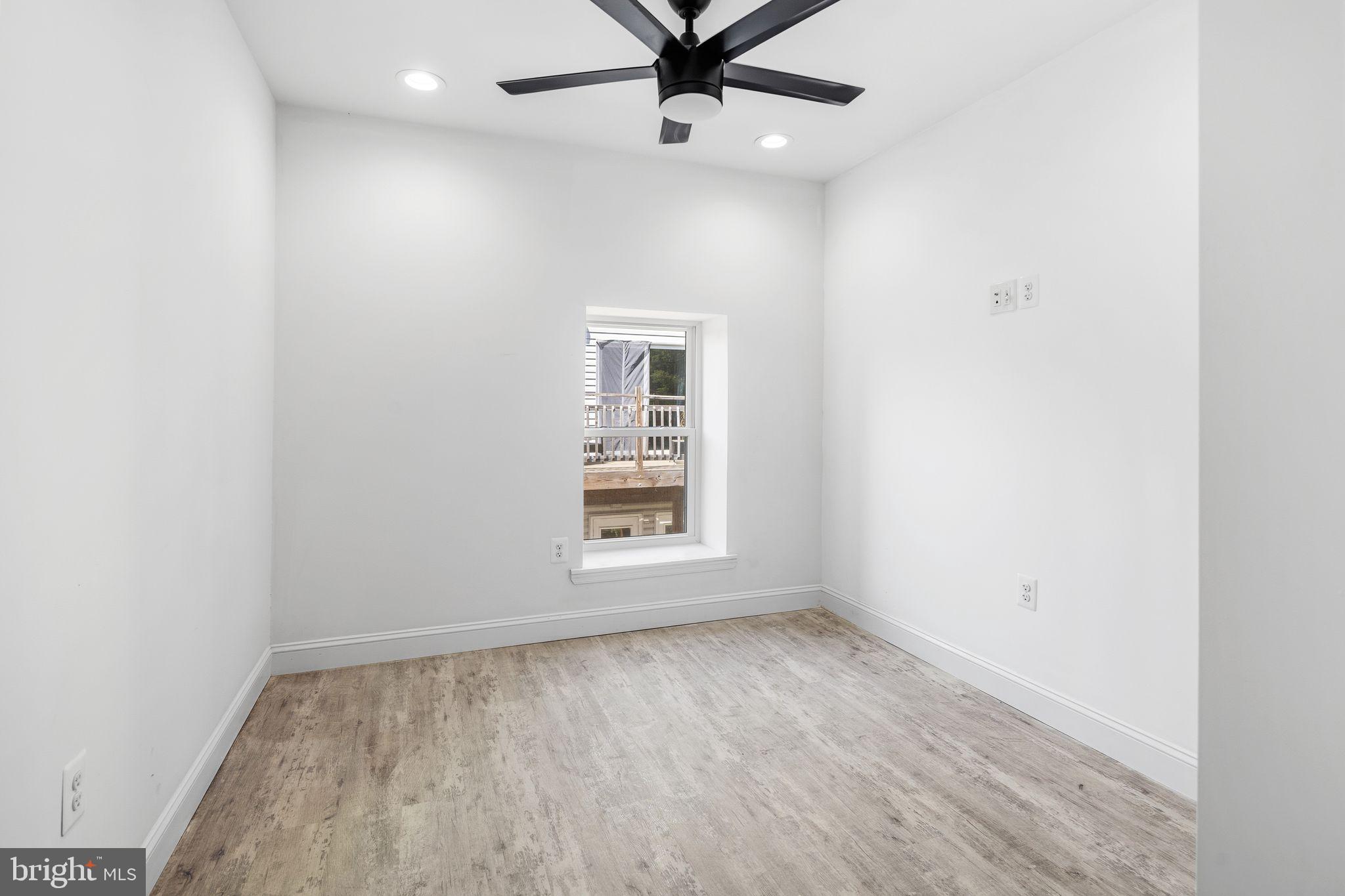 NORRIS SQUARE - Residential Income