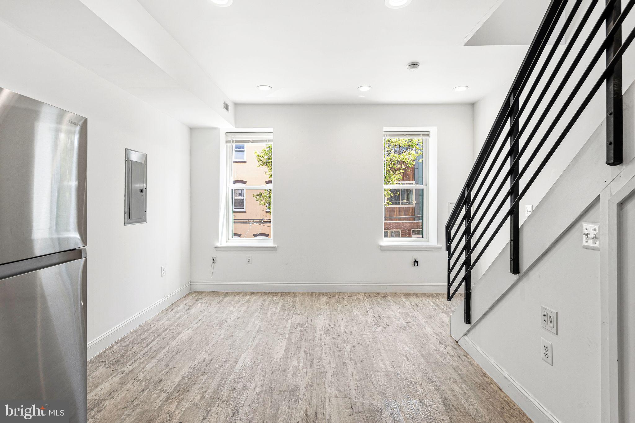 NORRIS SQUARE - Residential Income