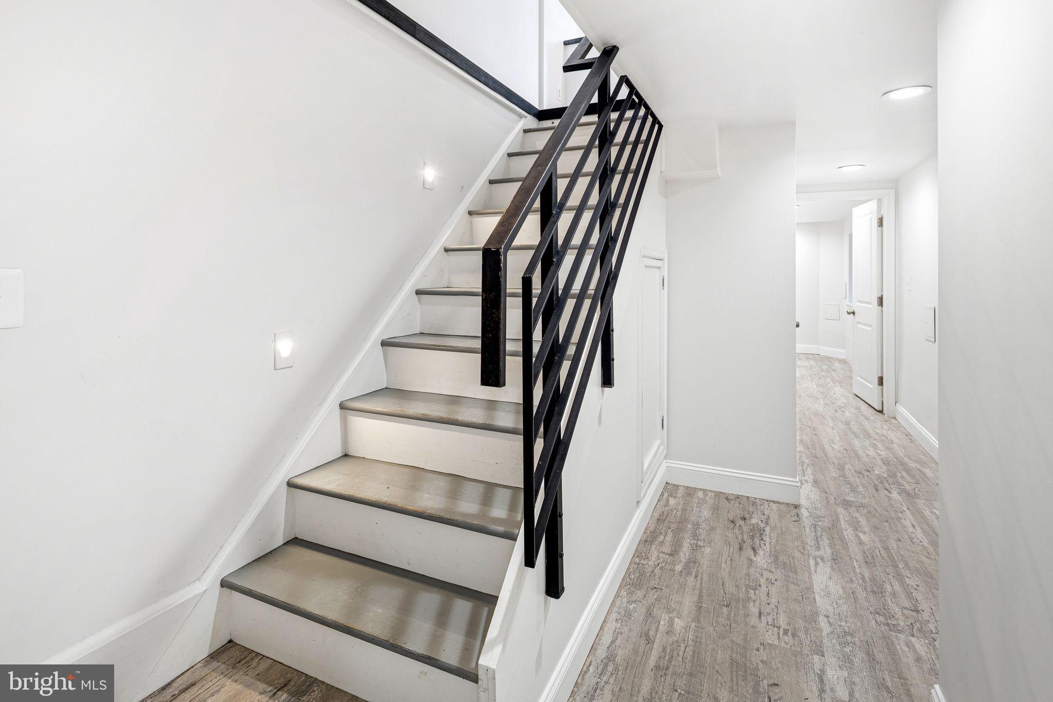 NORRIS SQUARE - Residential Income