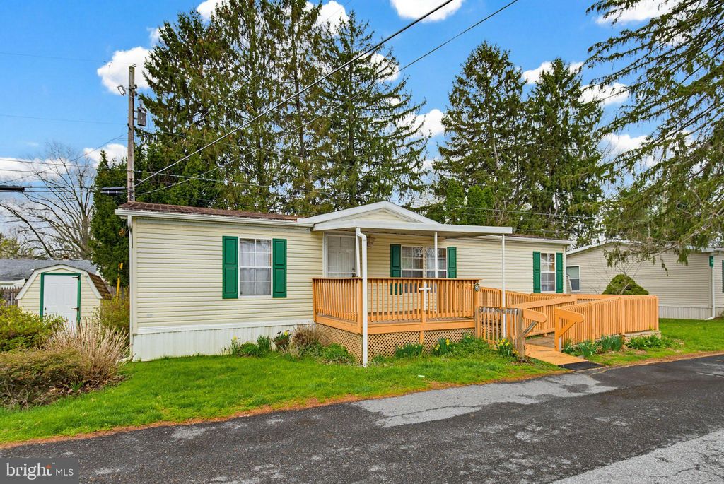 Photo of 22 Madge Drive, LANCASTER, PA 17603 (MLS # PALA2085688)