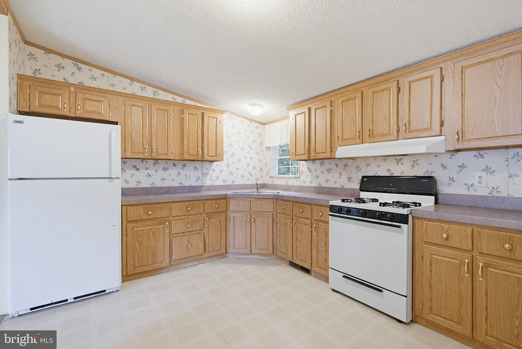 NORTH RIDGE ACRES - Residential