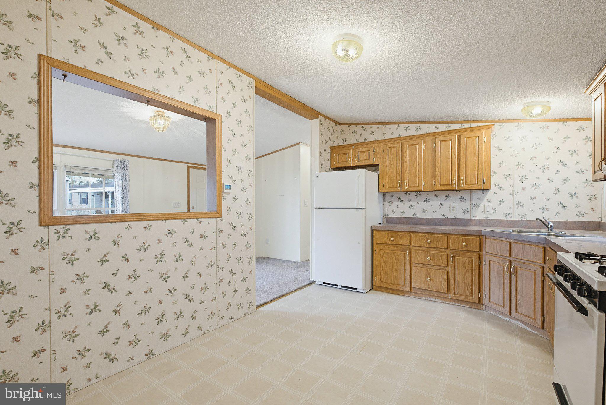 NORTH RIDGE ACRES - Residential