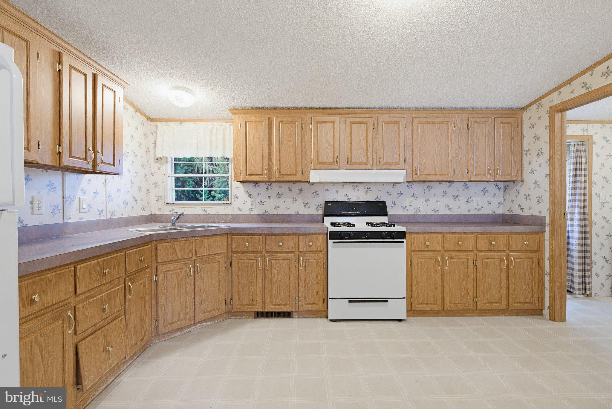 NORTH RIDGE ACRES - Residential