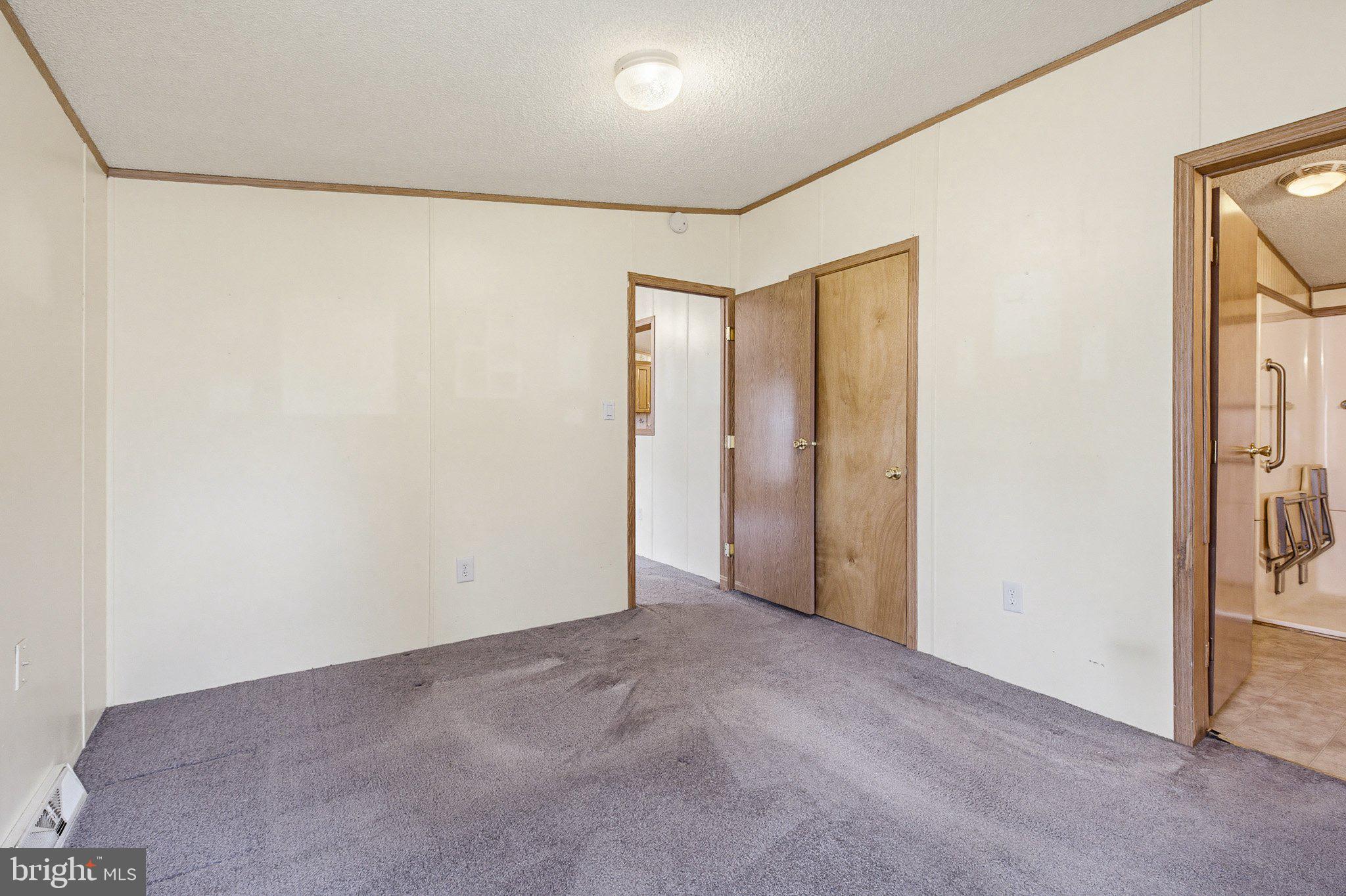 NORTH RIDGE ACRES - Residential