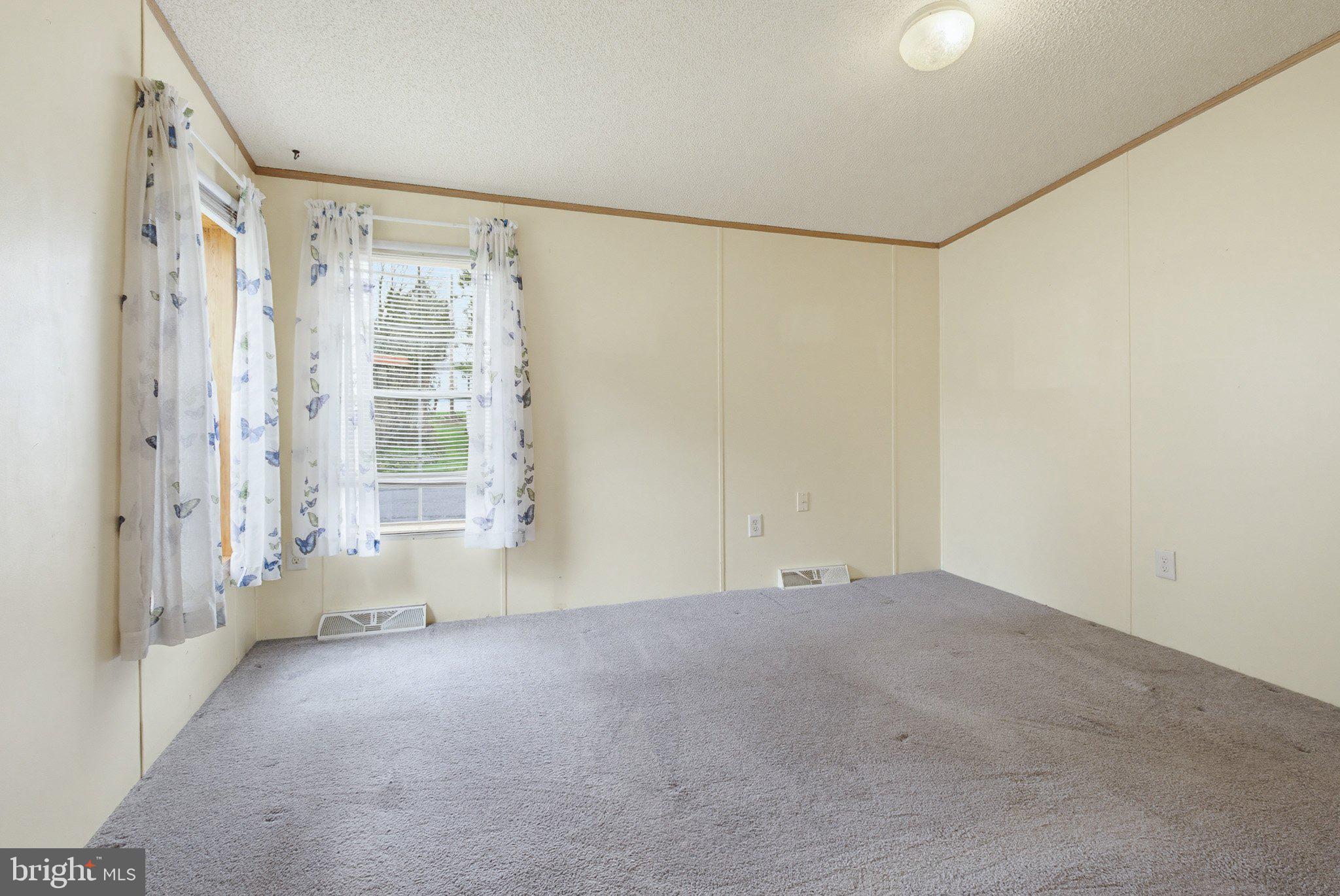 NORTH RIDGE ACRES - Residential