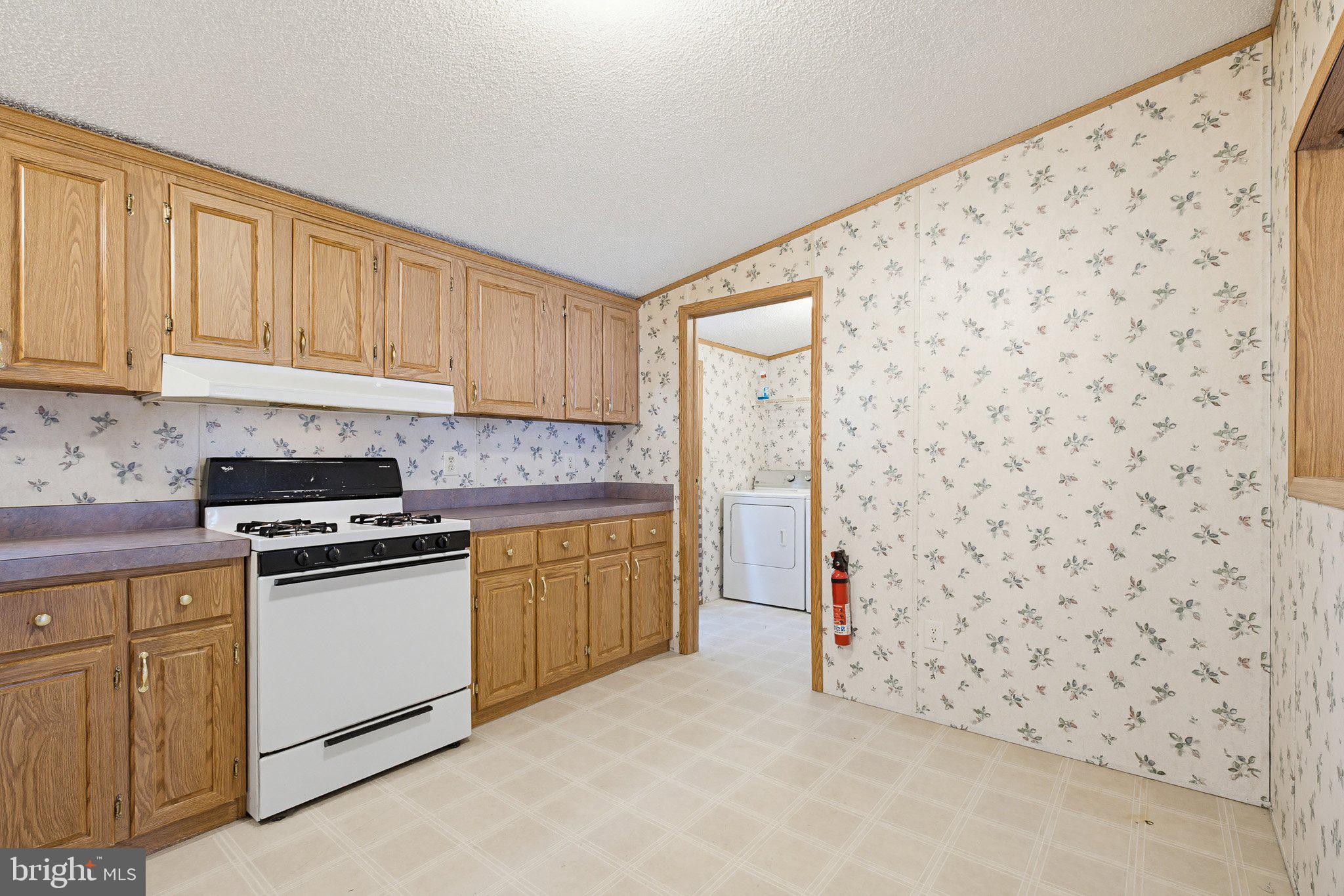 NORTH RIDGE ACRES - Residential