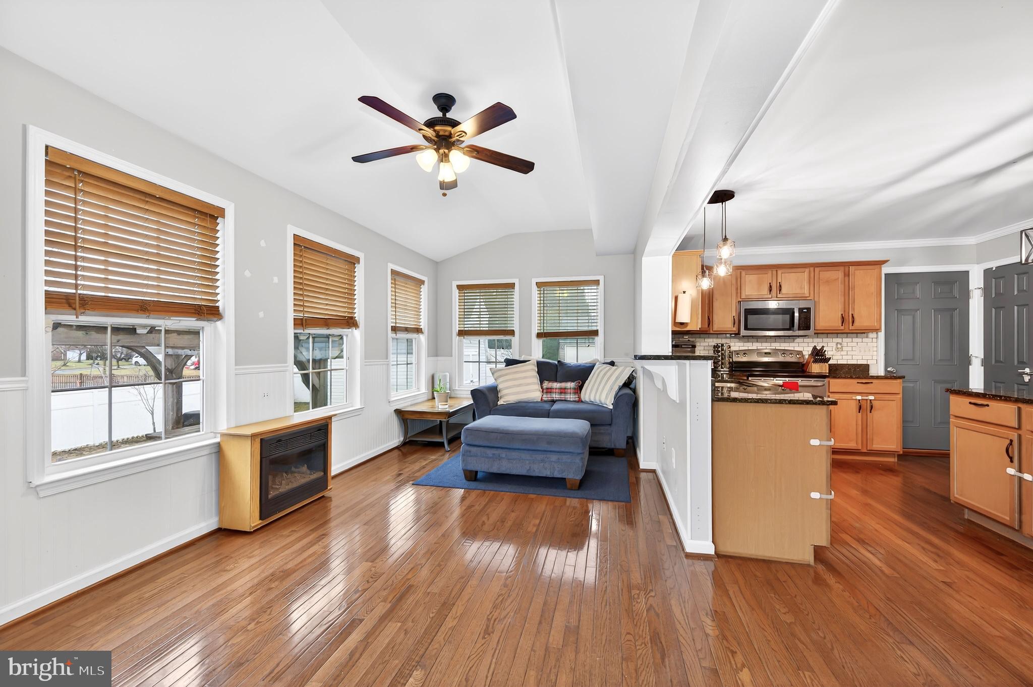 COVENTRY FARMS - Residential