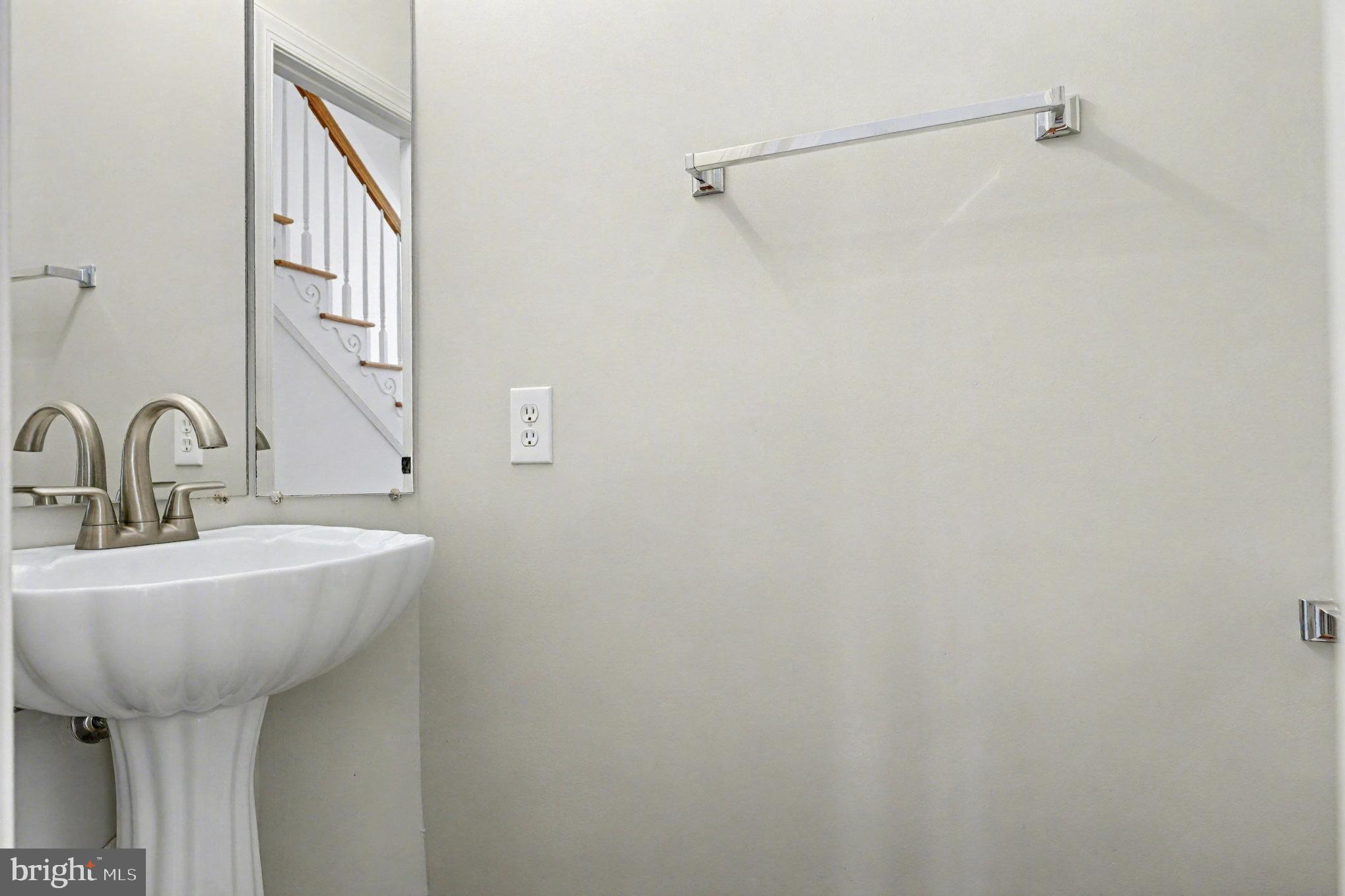 ESTATES OF CHANCELLORSVILLE - Residential