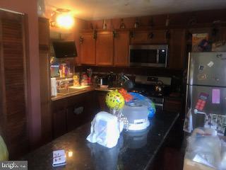 CHASE MANOR - Residential