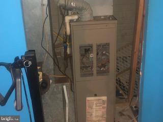 CHASE MANOR - Residential