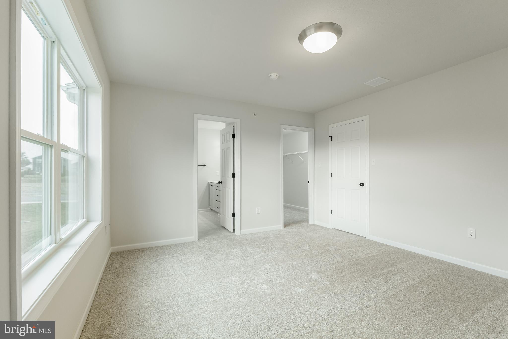 GRAYS POINTE - Residential