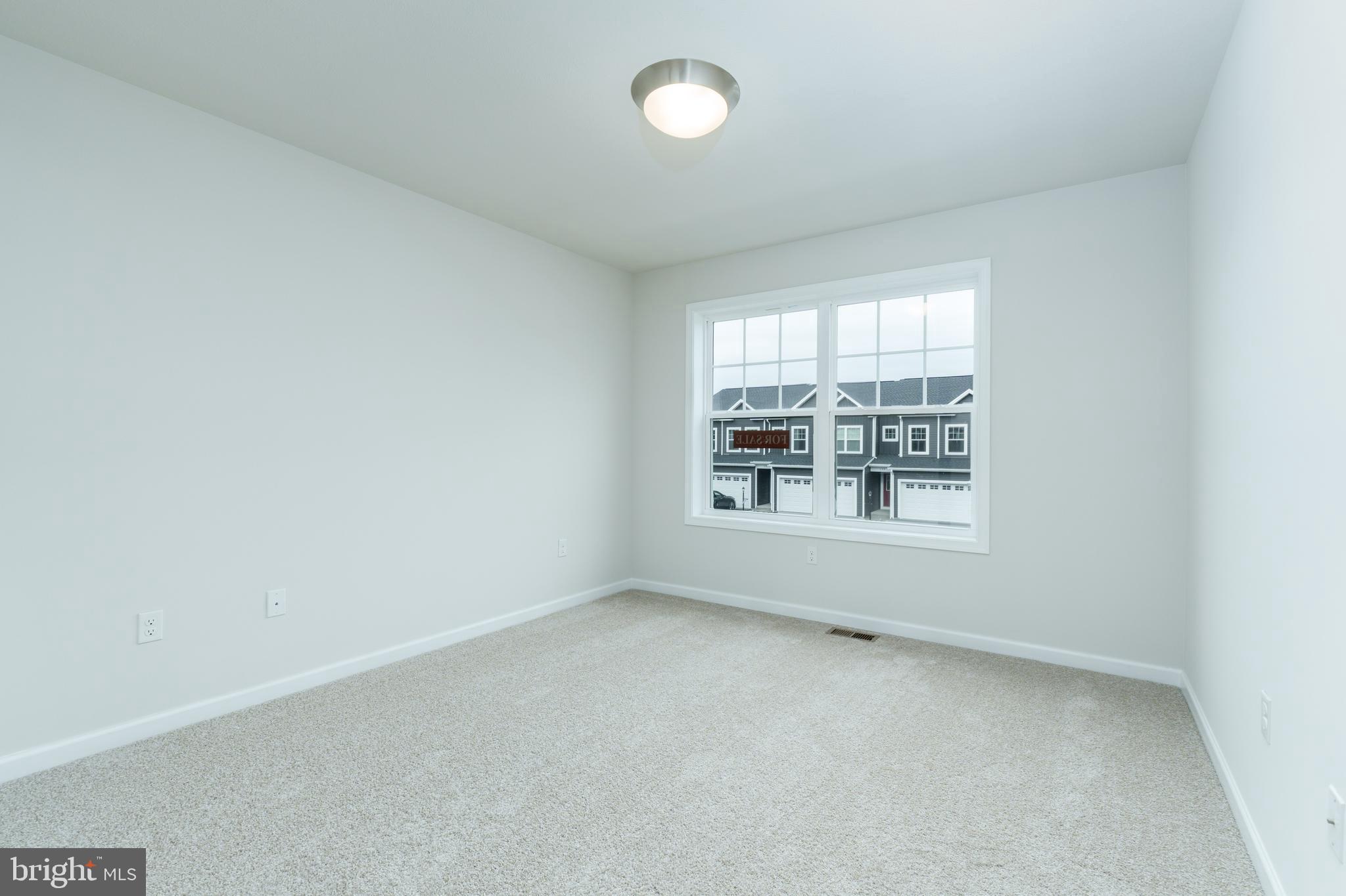 GRAYS POINTE - Residential