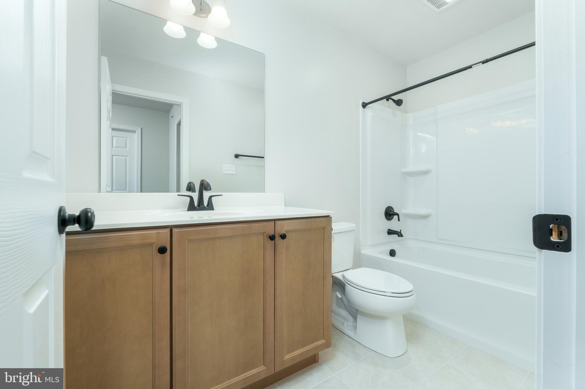 GRAYS POINTE - Residential