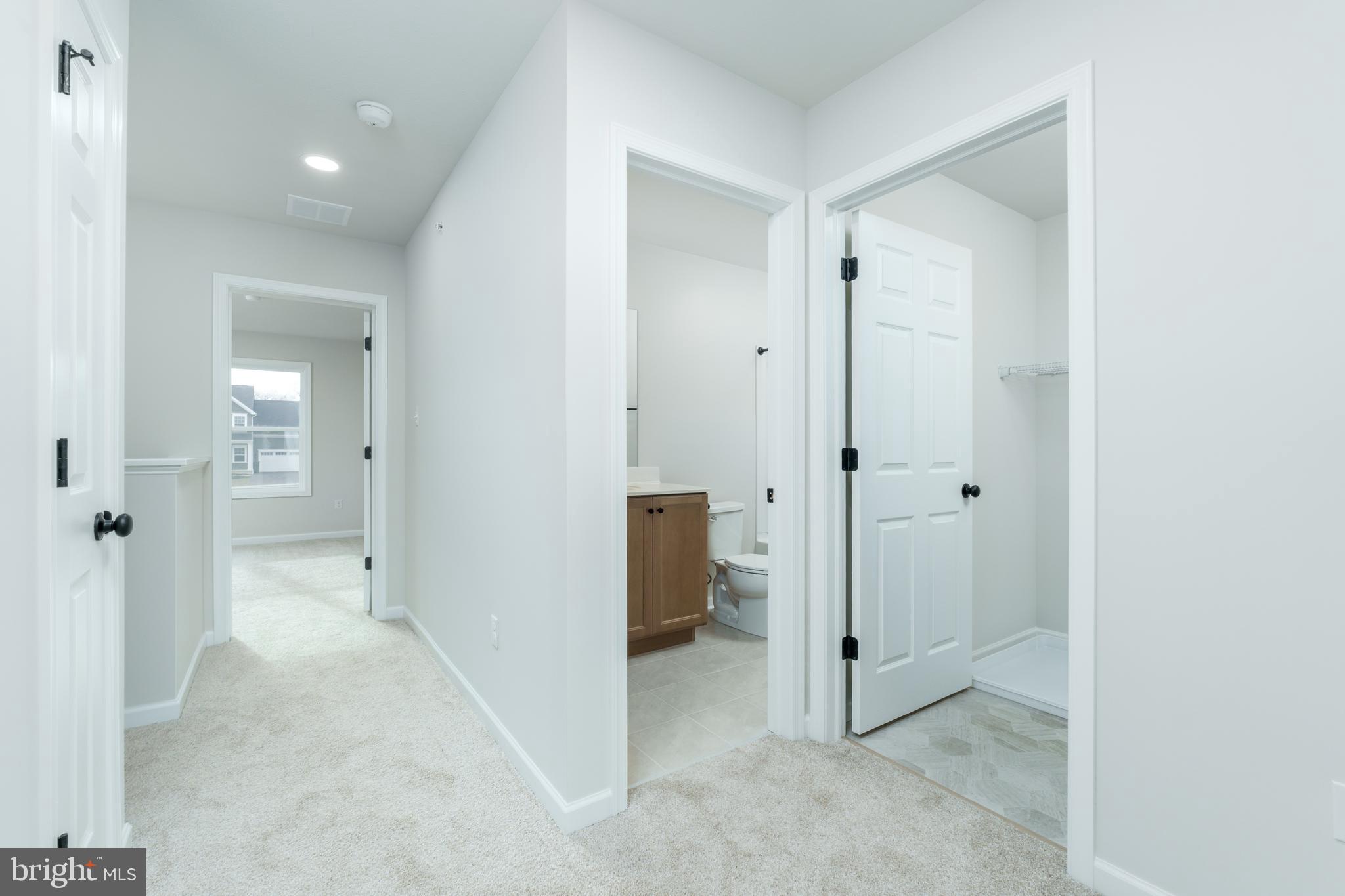 GRAYS POINTE - Residential