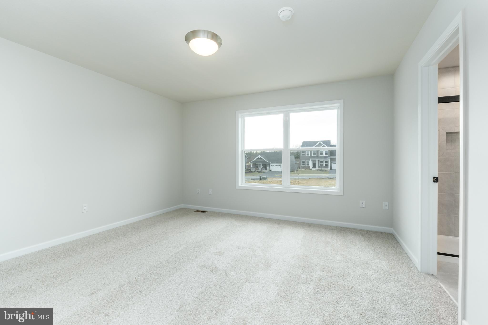 GRAYS POINTE - Residential