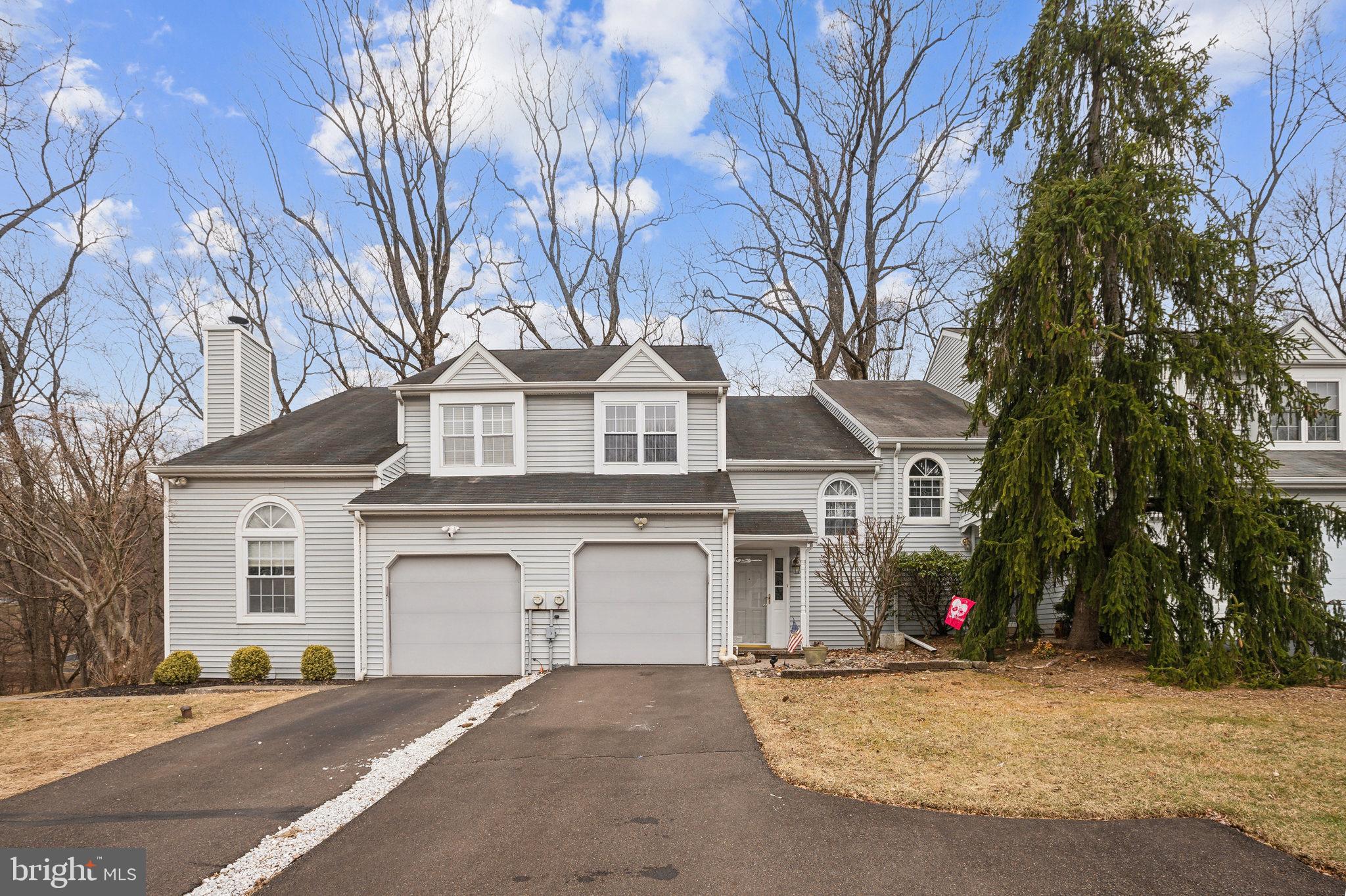 WOODLYN CROSSING - Residential