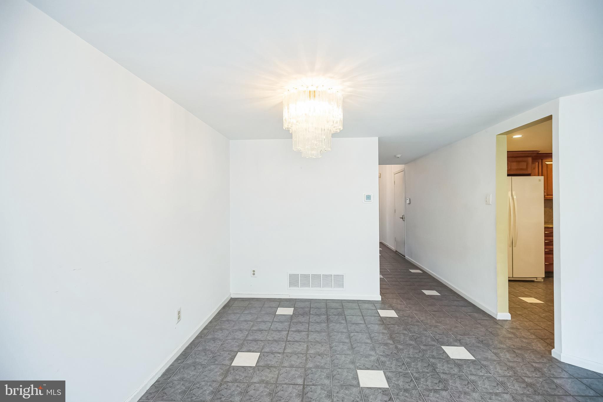 WOODLYN CROSSING - Residential