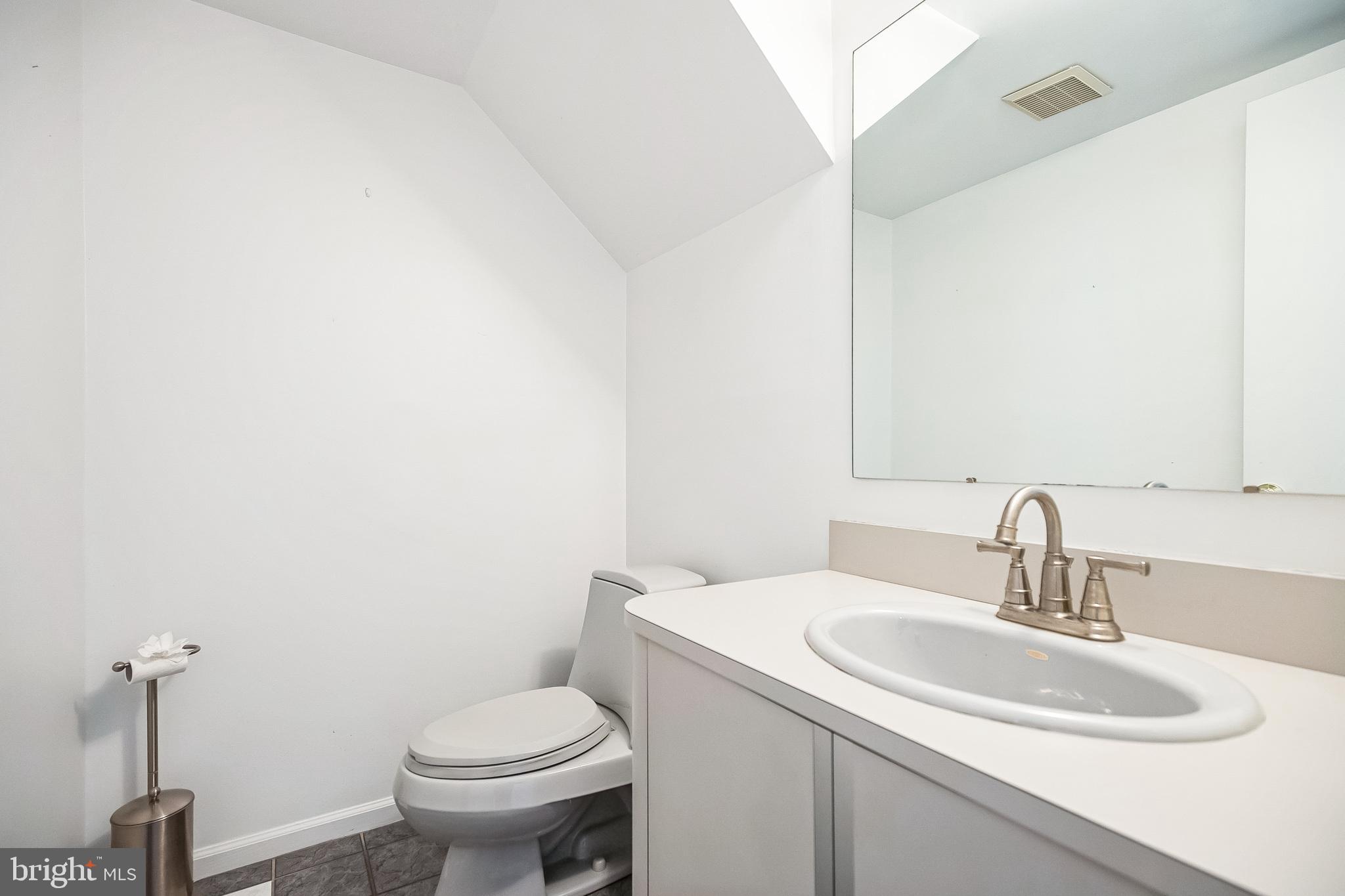 WOODLYN CROSSING - Residential