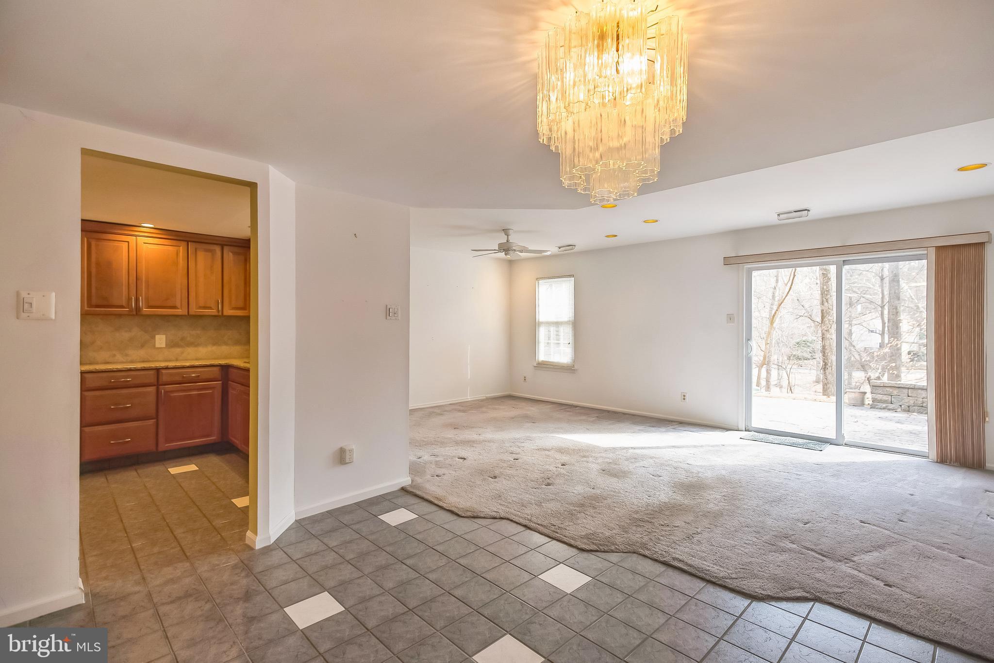 WOODLYN CROSSING - Residential