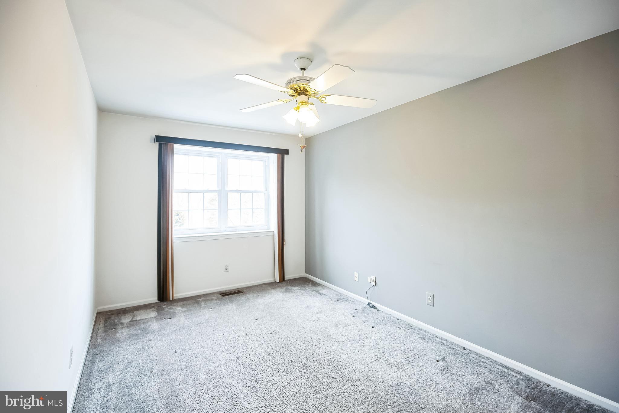 WOODLYN CROSSING - Residential