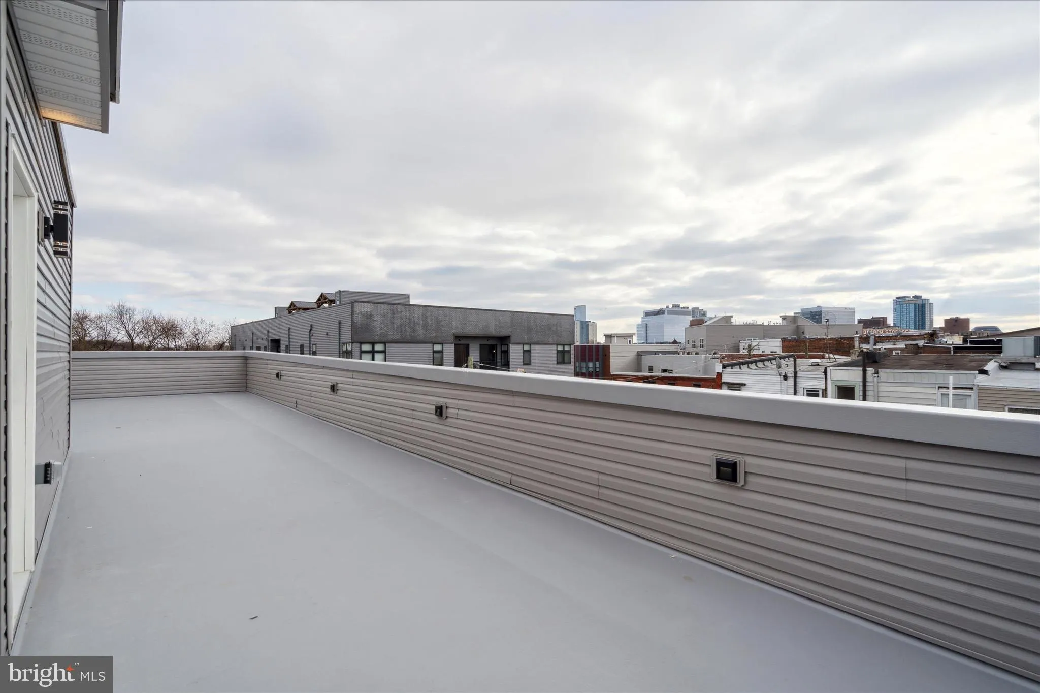Philadelphia, Pennsylvania 19104, United States, 6 Bedrooms Bedrooms, ,Residential,Active,98656
